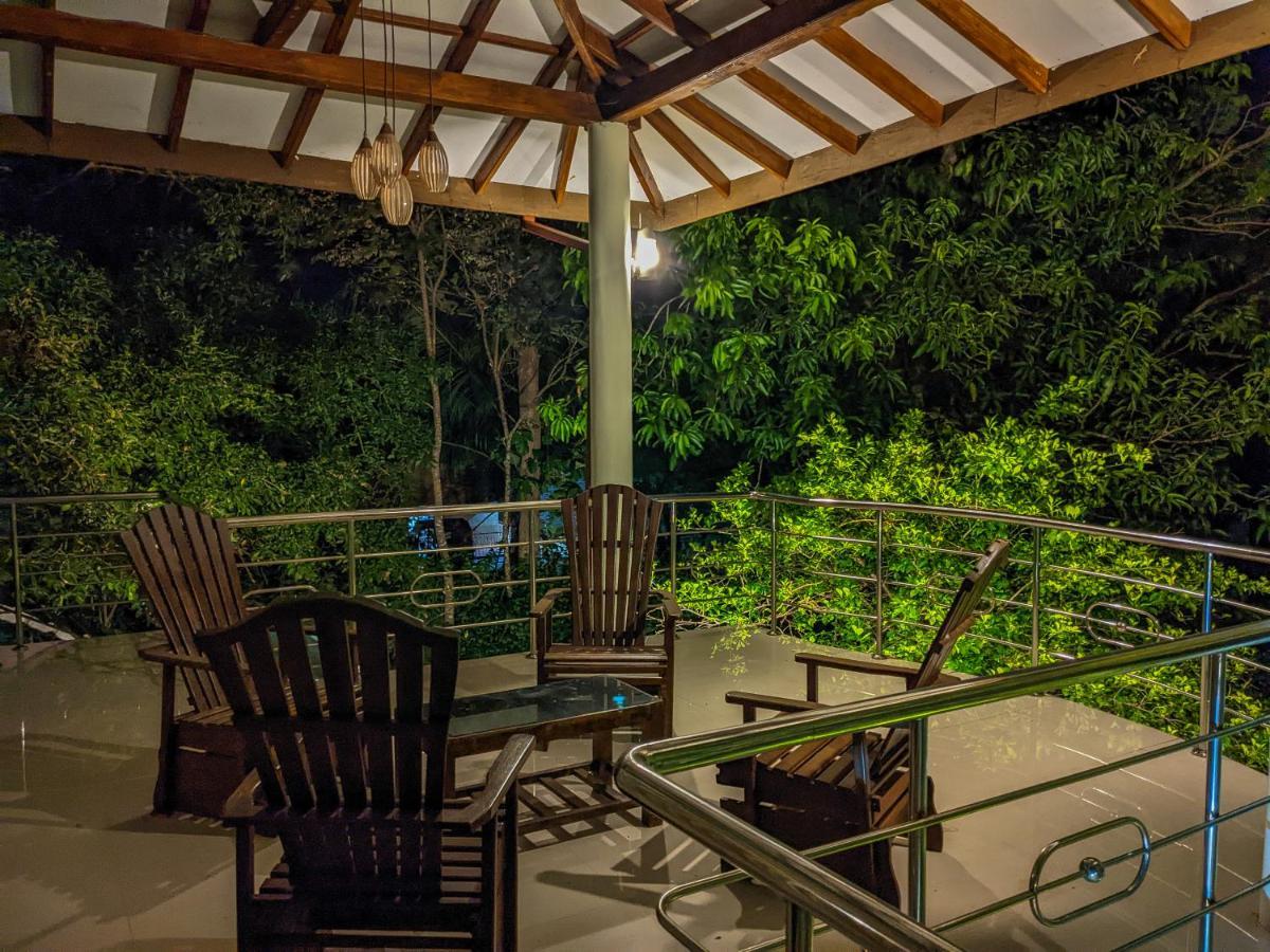 Sigiri Choona Lodge 'Unique Sunrise Viewpoint' สิกิริยา ภายนอก รูปภาพ
