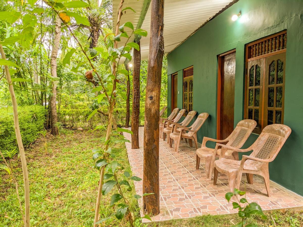 Sigiri Choona Lodge 'Unique Sunrise Viewpoint' สิกิริยา ภายนอก รูปภาพ