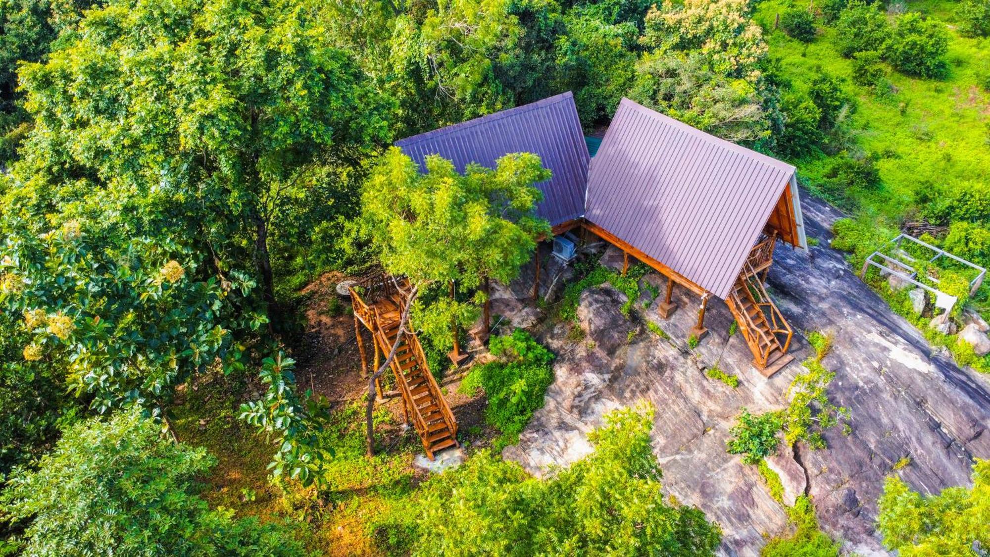 Sigiri Choona Lodge 'Unique Sunrise Viewpoint' สิกิริยา ภายนอก รูปภาพ